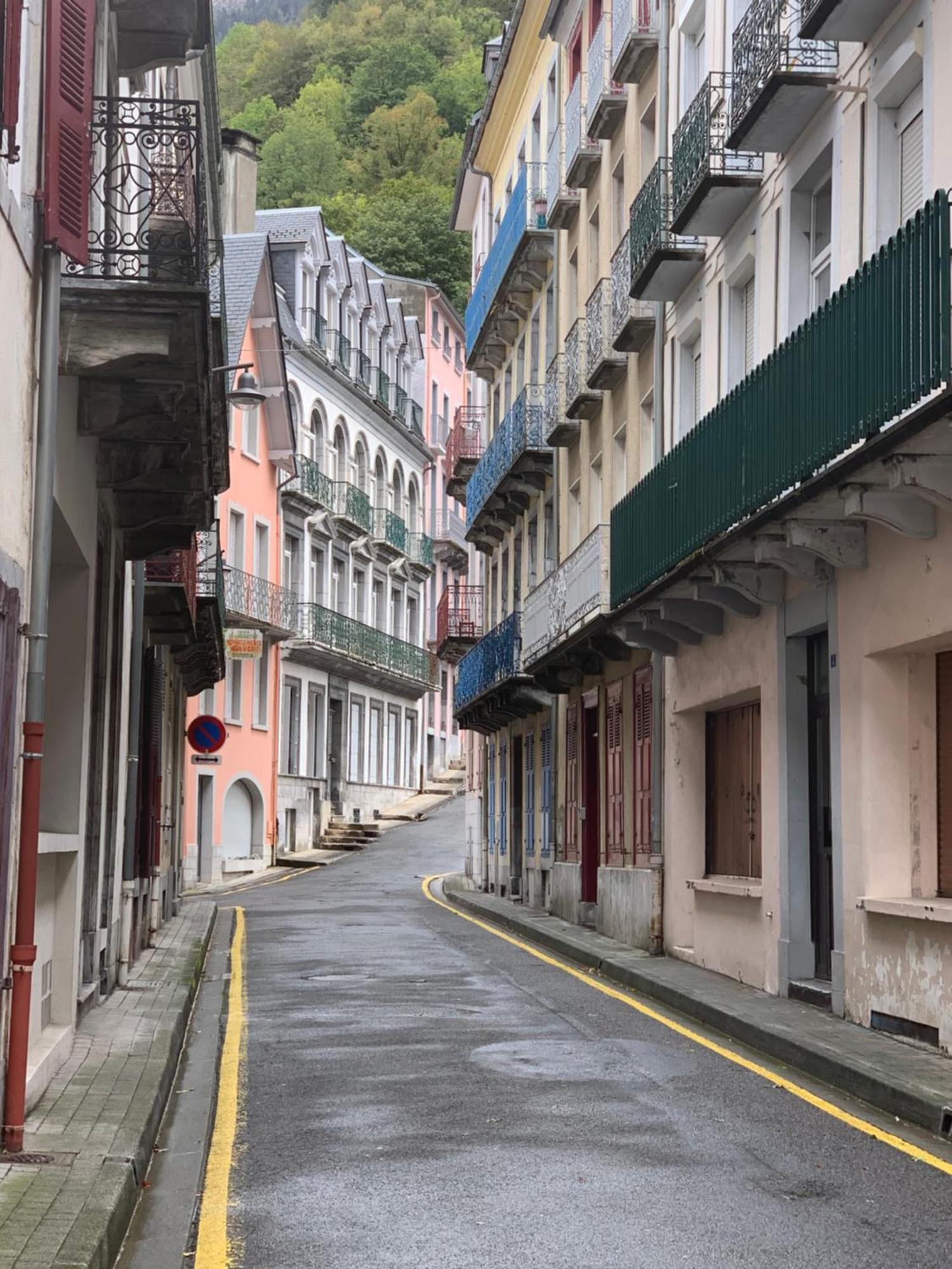 Charmant Appartement Au Calme En Plein Centre Ville Avec Wifi Et Linge De Maison Inclus Cauterets Eksteriør billede